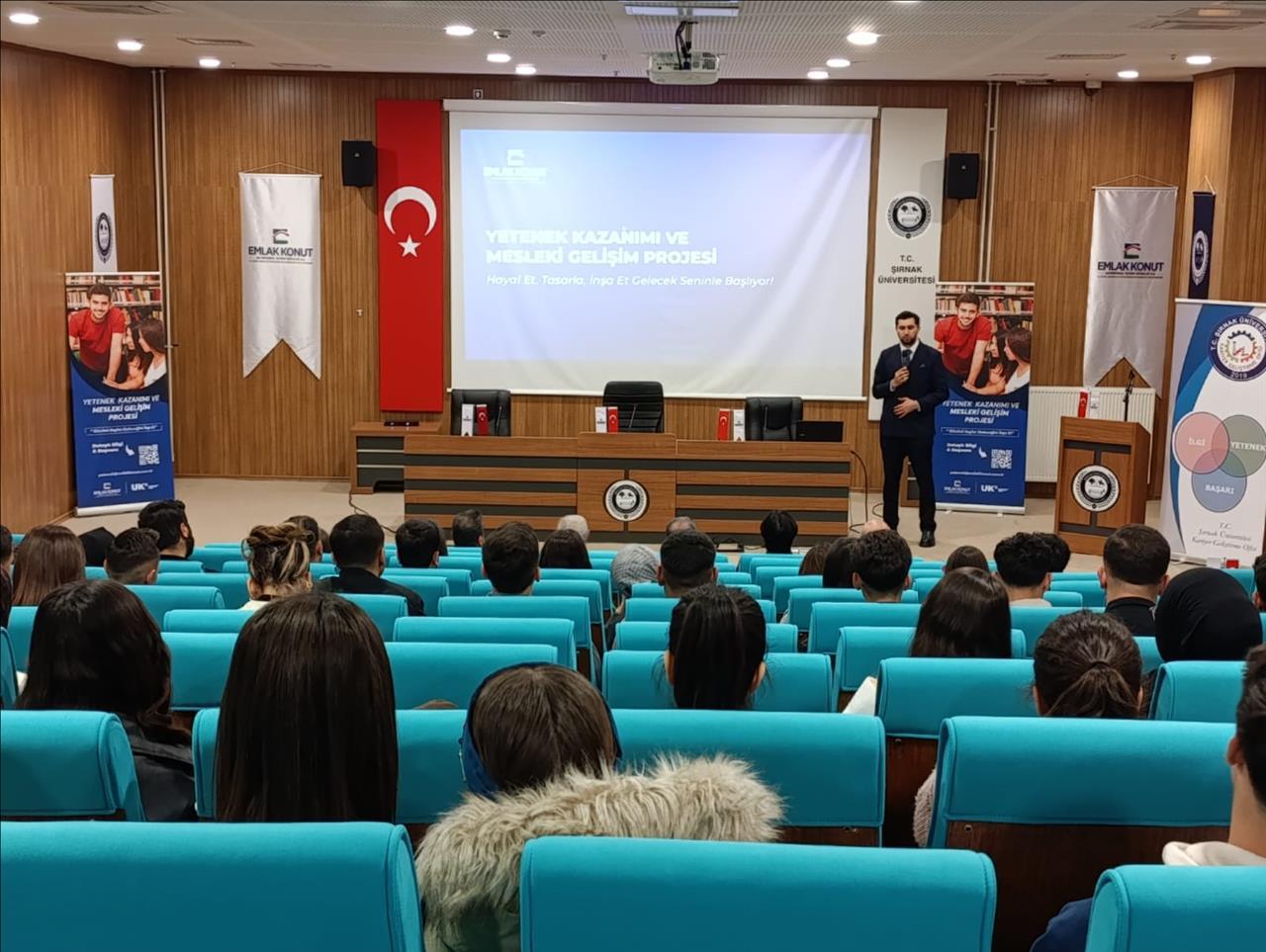 yetenek-kazanimi-ve-mesleki-gelisim-projesi-ogrencilerimizden-yogun-ilgi-gordu